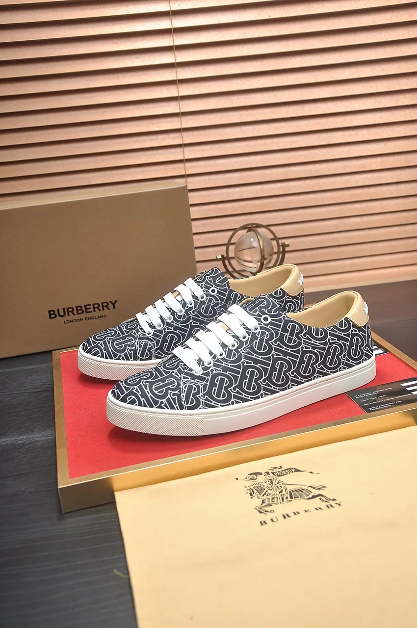 Men's shoes💰480💶[Burberry] (cowhide lining) classic low-top sneakers｜Imported cowhide with classic plaid fabric｜Cow leather lining｜Original outsole｜Fine workmanship and comfortable to wear Size: 38-44 (customized at 45)